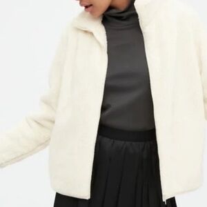 3/$10 Uniqlo Cream Teddy Jacket
